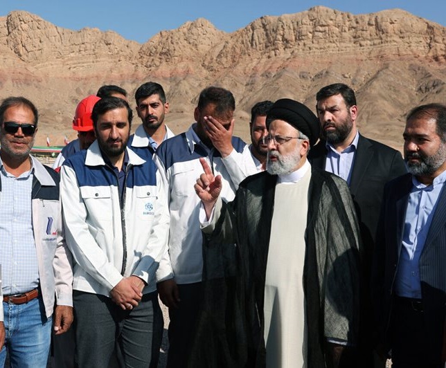 زمان اجرای پروژه انتقال آب از دریای عمان به اصفهان به یک سوم رسید