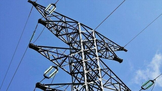 برق مناطق شمال خوزستان پایدارتر می‌شود/ برق رسانی به ۵۵ روستا در مناطق صعب العبور