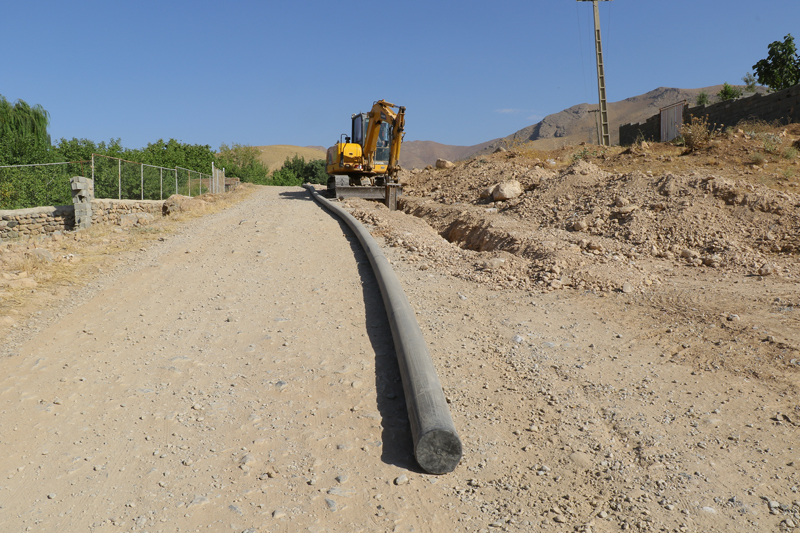 ​۱۵۸ کیلومتر لوله‌گذاری آب در روستاهای البرز اجرا شد