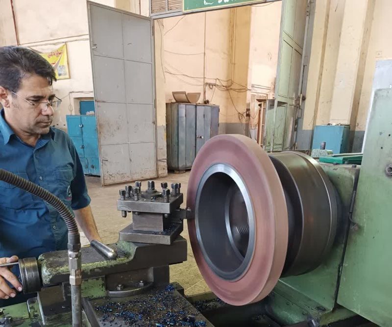 ساخت و بازسازی ۳۰۰۰ قطعه صنعتی در نیروگاه رامین اهواز
