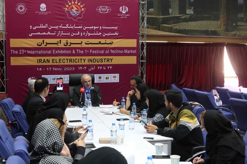 گزارش تصویری/ نشست‌ها و پنل‌های سومین روز نمایشگاه و جشنواره صنعت برق ایران