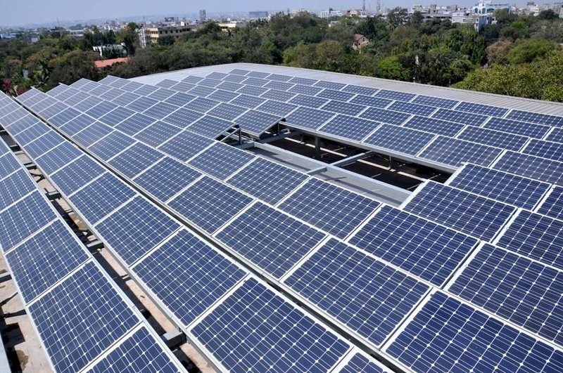 ۶۱ نیروگاه خورشیدی در چهارمحال و بختیاری در حال بهره‌برداری است