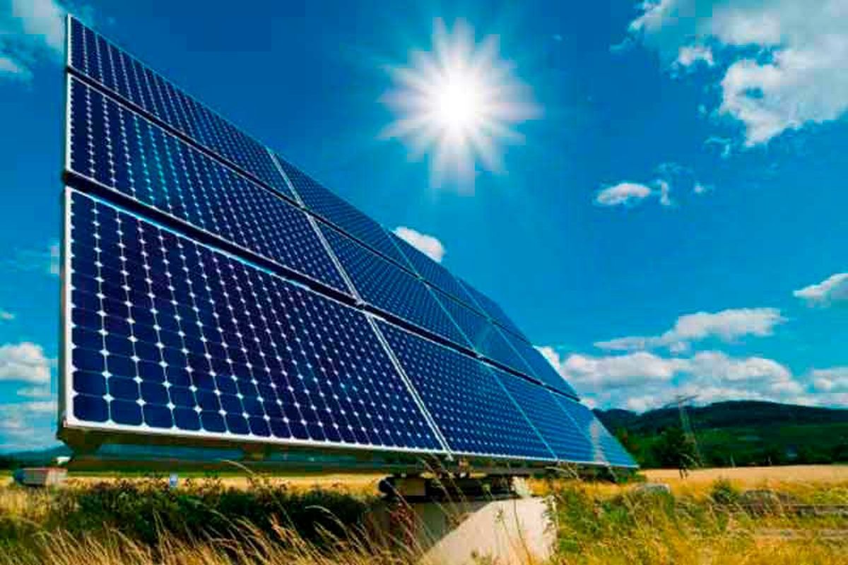 نیروگاه انرژی خورشیدی آرامستان باغ رضوان راه اندازی شد