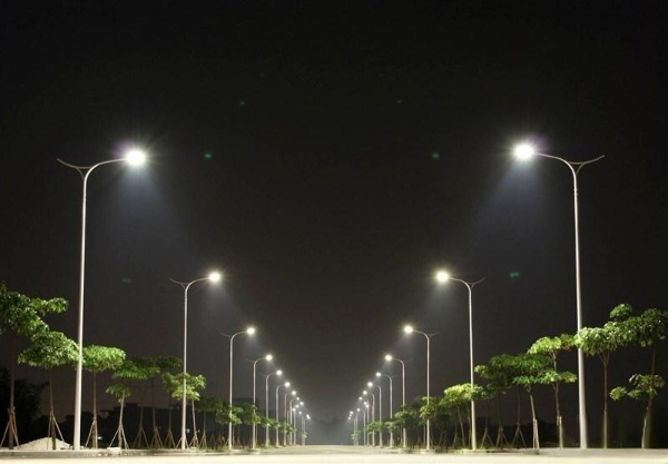 تقویت روشنایی معابر شهری کرمان در سال۱۴۰۳ سرعت می‌گیرد