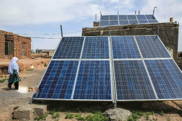 گزارشی از پیشرفت طرح احداث نیروگاه‌های خورشیدی برای خانوارهای کم‌درآمد