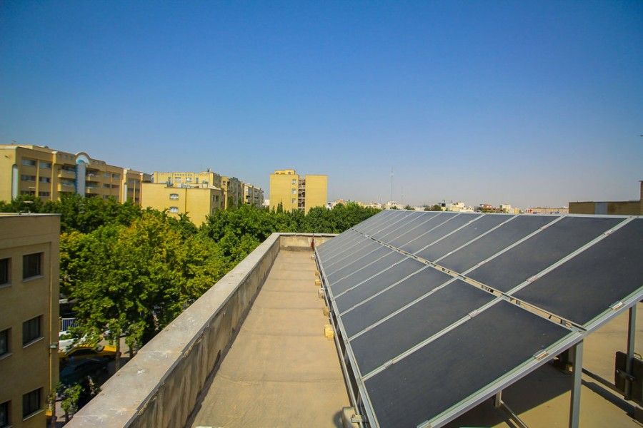 احداث نیروگاه برق خورشیدی در محوطه شهرداری با ۱۰ میلیارد ریال اعتبار