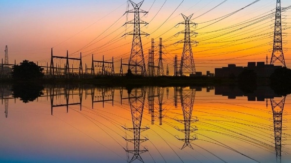 امکان افزایش تبادل برق با کشور‌های همجوار تا ۵ هزار مگاوات