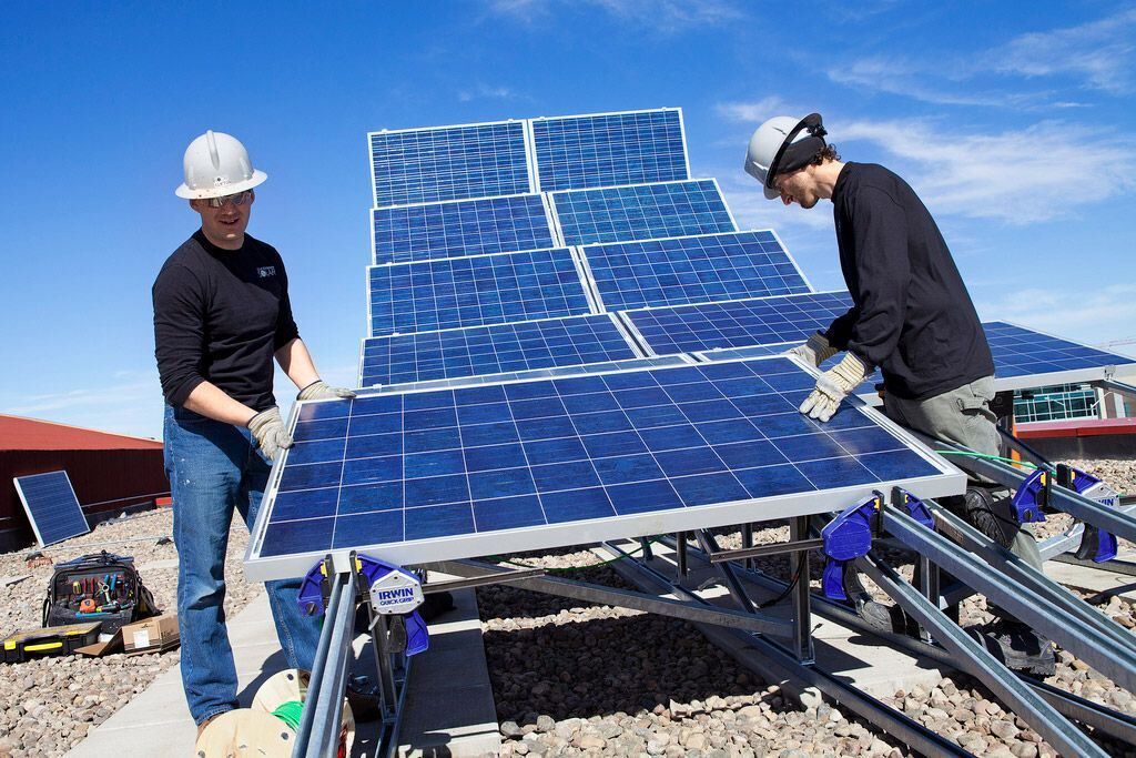 استفاده از انرژی خورشیدی در ساختمان‌های جدید تاجیکستان اجباری شد