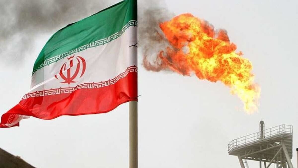 آیت‌الله رئیسی تولید و صادرات نفت ایران را احیا کرد