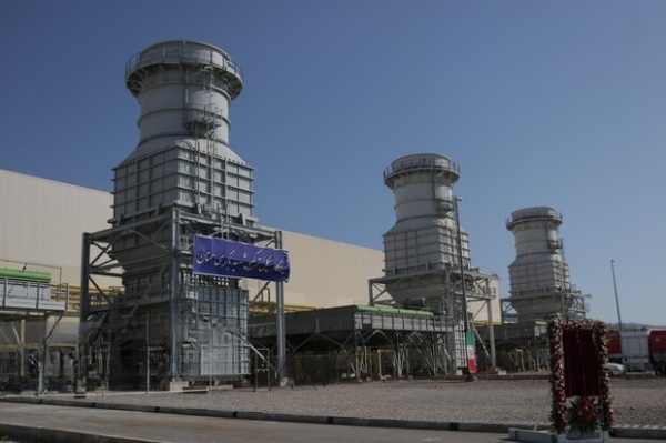 پیوستن ​واحد ۲ بخار نیروگاه شهیدسلیمی به شبکه سراسری برق