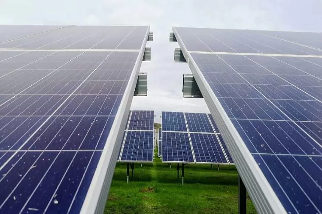 سرمایه‌گذاری چین در پروژه‌های انرژی تجدیدپذیر ۴۵۵ گیگاواتی در بیابان